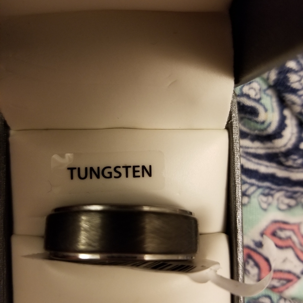 Men tungsten wedding band